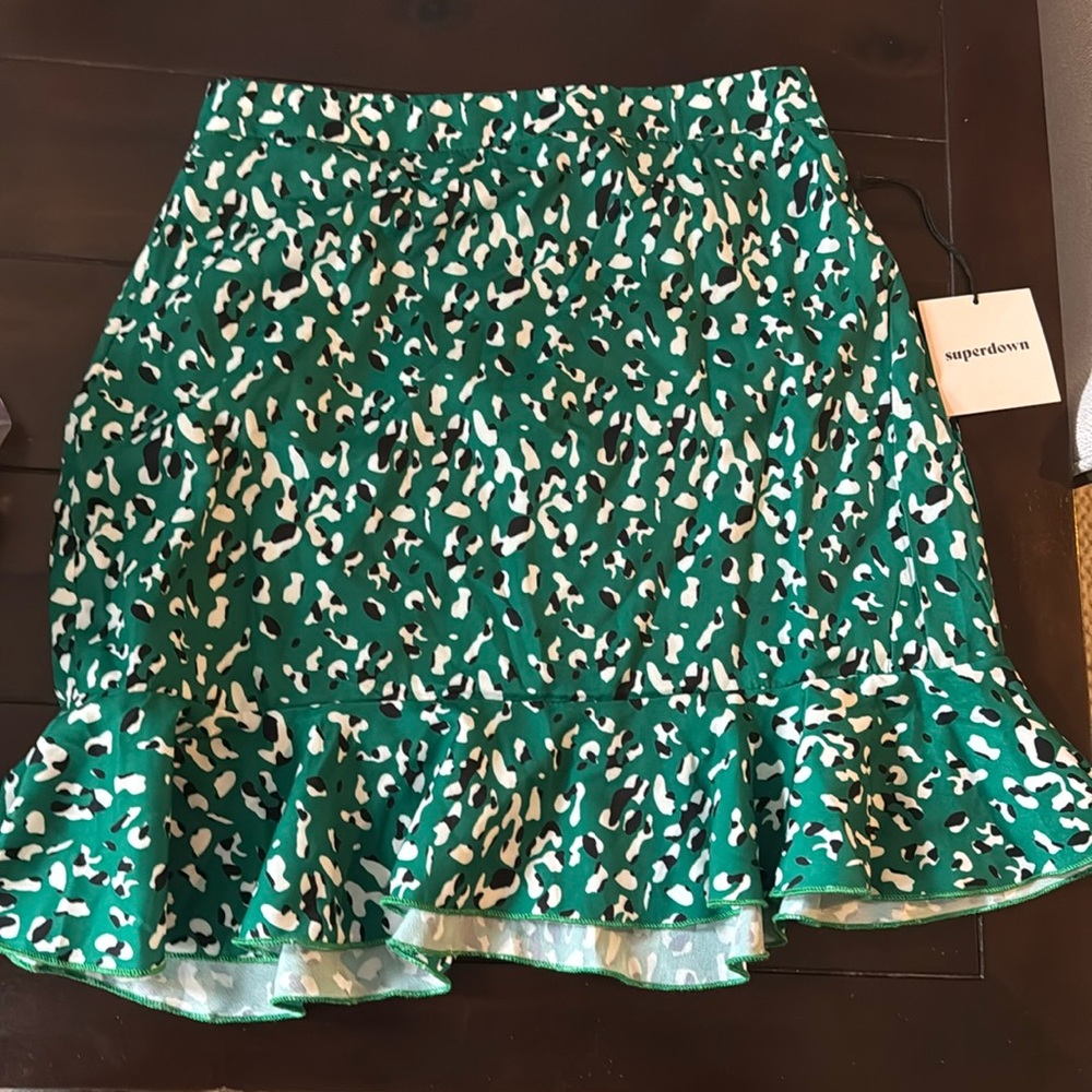 NWT Superdown skirt